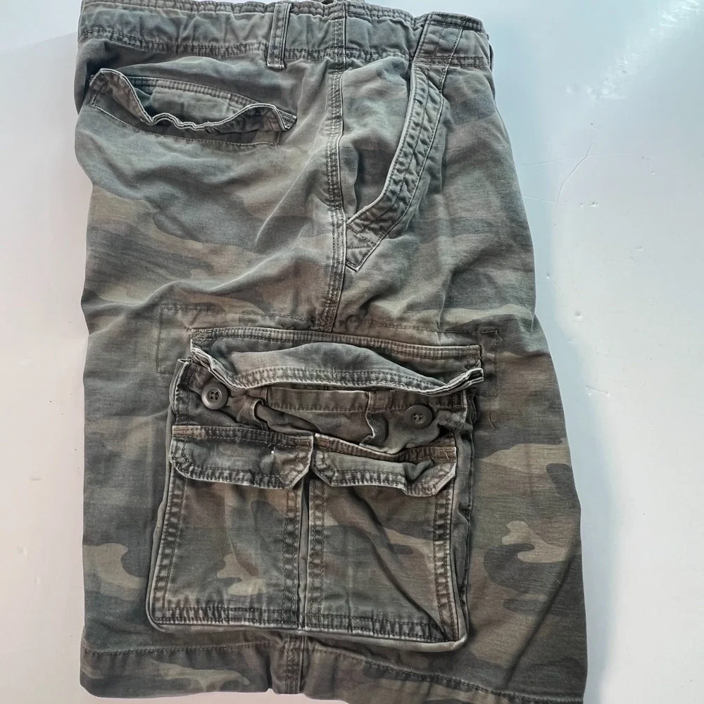 Men's Camo Cargo Shorts Size 42 Camo Green All Cotton Faded Glory